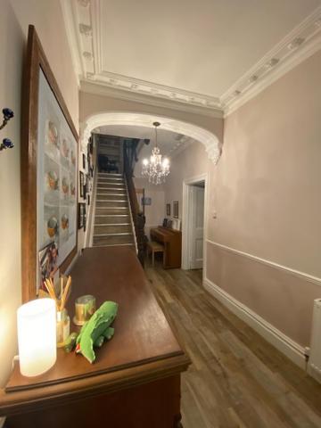 The House - Southampton Villa Exterior photo